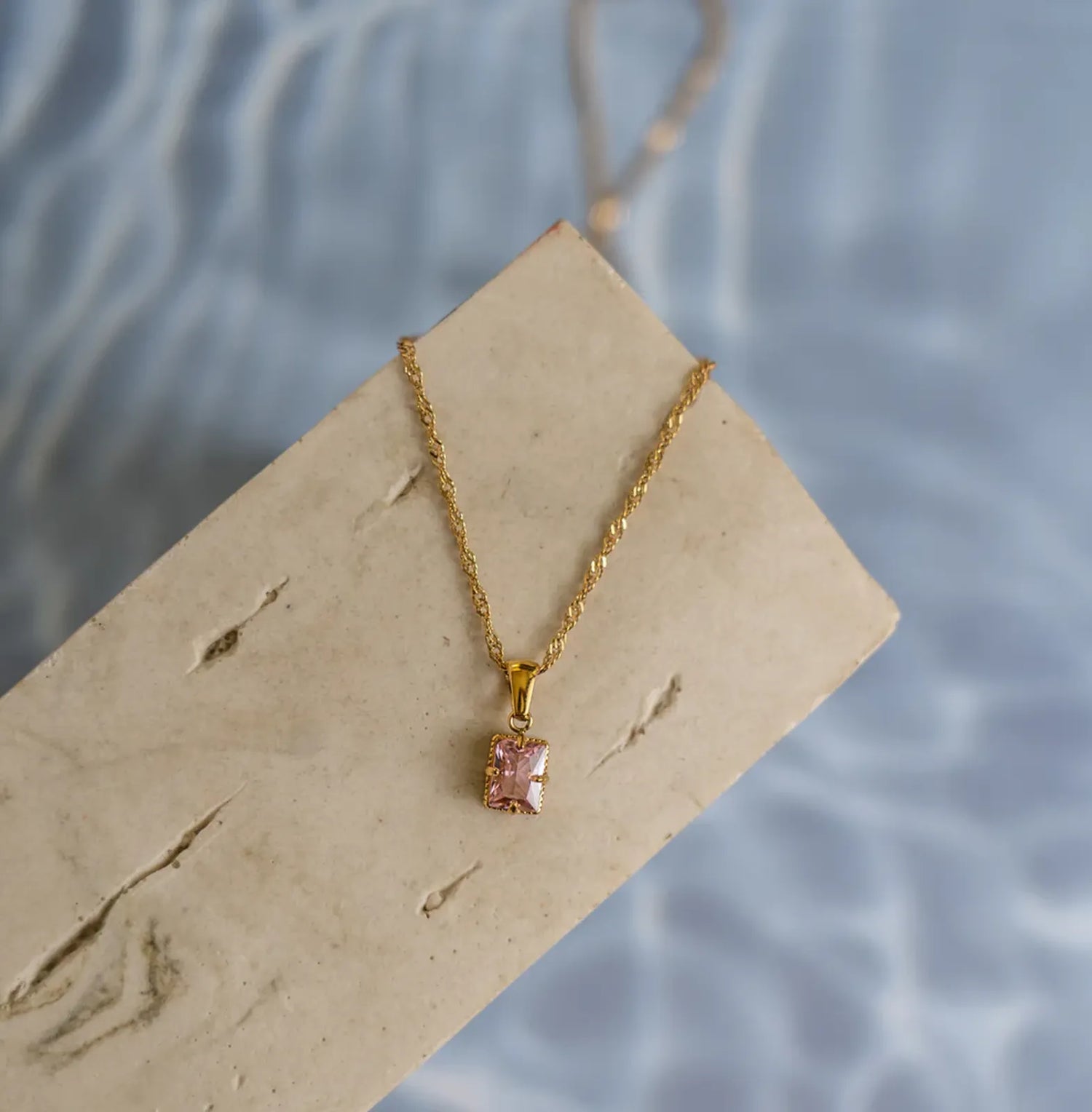 Elodie Rose Quartz Gold Necklace