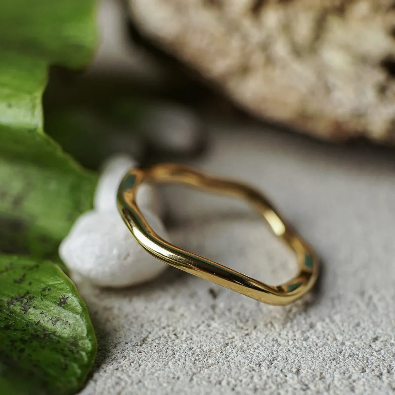 Christa Wavy Band Ring