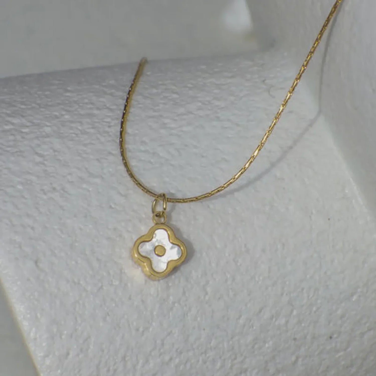 Vale Petite Clover Charm Necklace