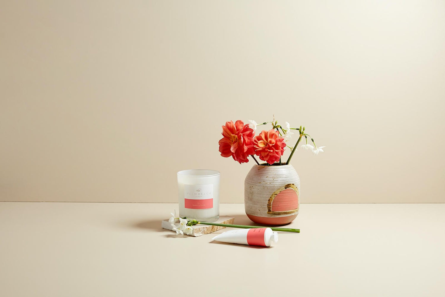 Palm Beach Candle Posy 420G Standard Candle